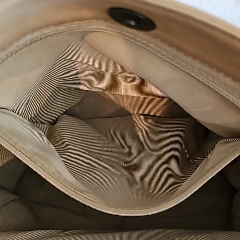 👑AUTHENTIC RARE👑 Vintage CHANEL CC Beige Lambskin Shoulder Tote - Picture 13 of 15
